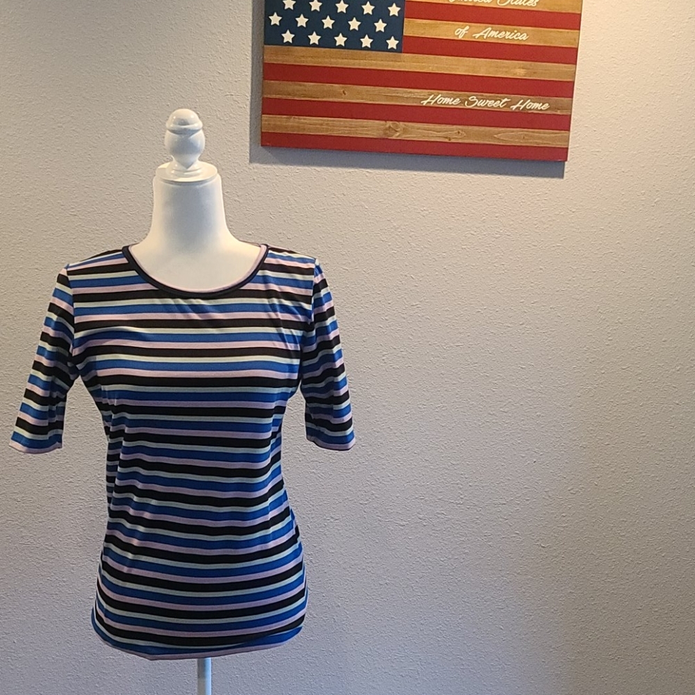LuLaRoe Small Striped Scoop Neck Top